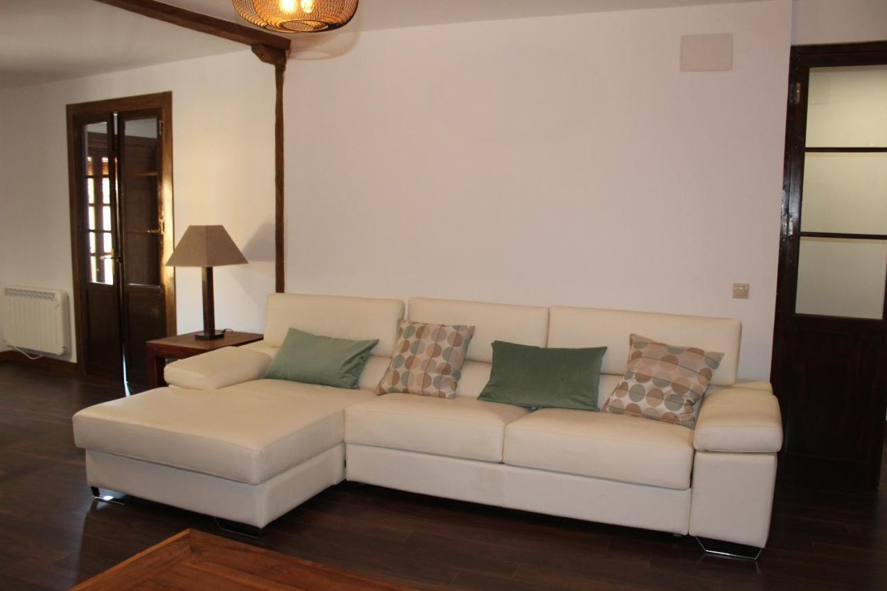 Apartamentos Rurales 'Los Soportales' Tendilla ภายนอก รูปภาพ