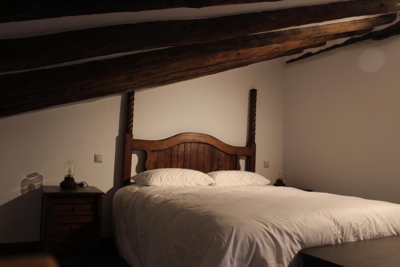 Apartamentos Rurales 'Los Soportales' Tendilla ภายนอก รูปภาพ