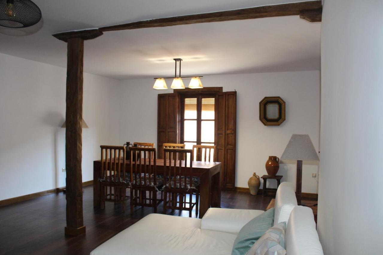 Apartamentos Rurales 'Los Soportales' Tendilla ภายนอก รูปภาพ